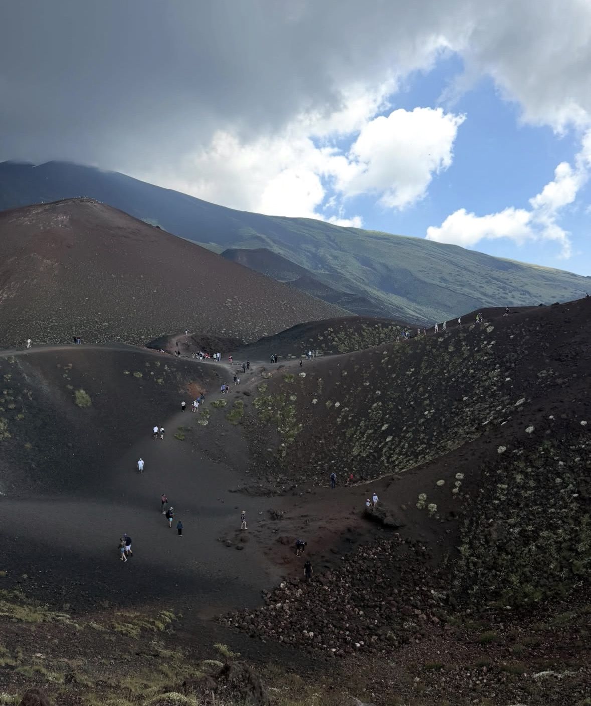 Catania: Tour en Jeep Matutino del Monte Etna y Cuevas de Lava